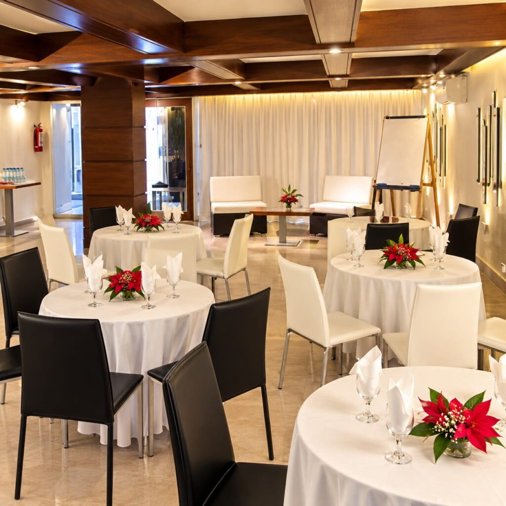 salon eventos mesas redondas bda hotel spa punta del este